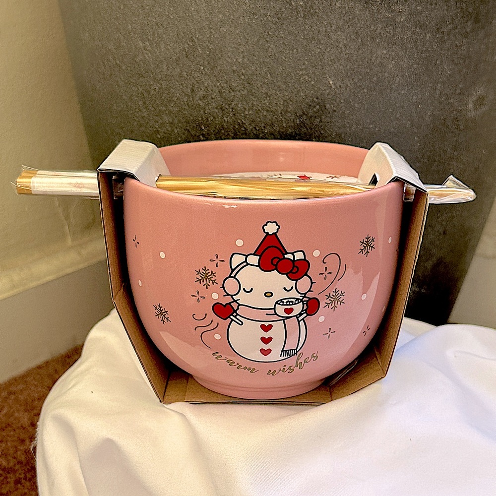 Hello Kitty Christmas Pink snowman Ceramic Noodle Bowl with Chopsticks.
